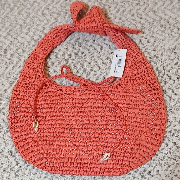 Time and Tru Women's Knot Top Straw Crescent Bag - Picture 2 of 7